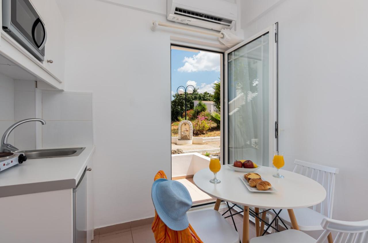W Suites By Estia Stalida Exterior photo