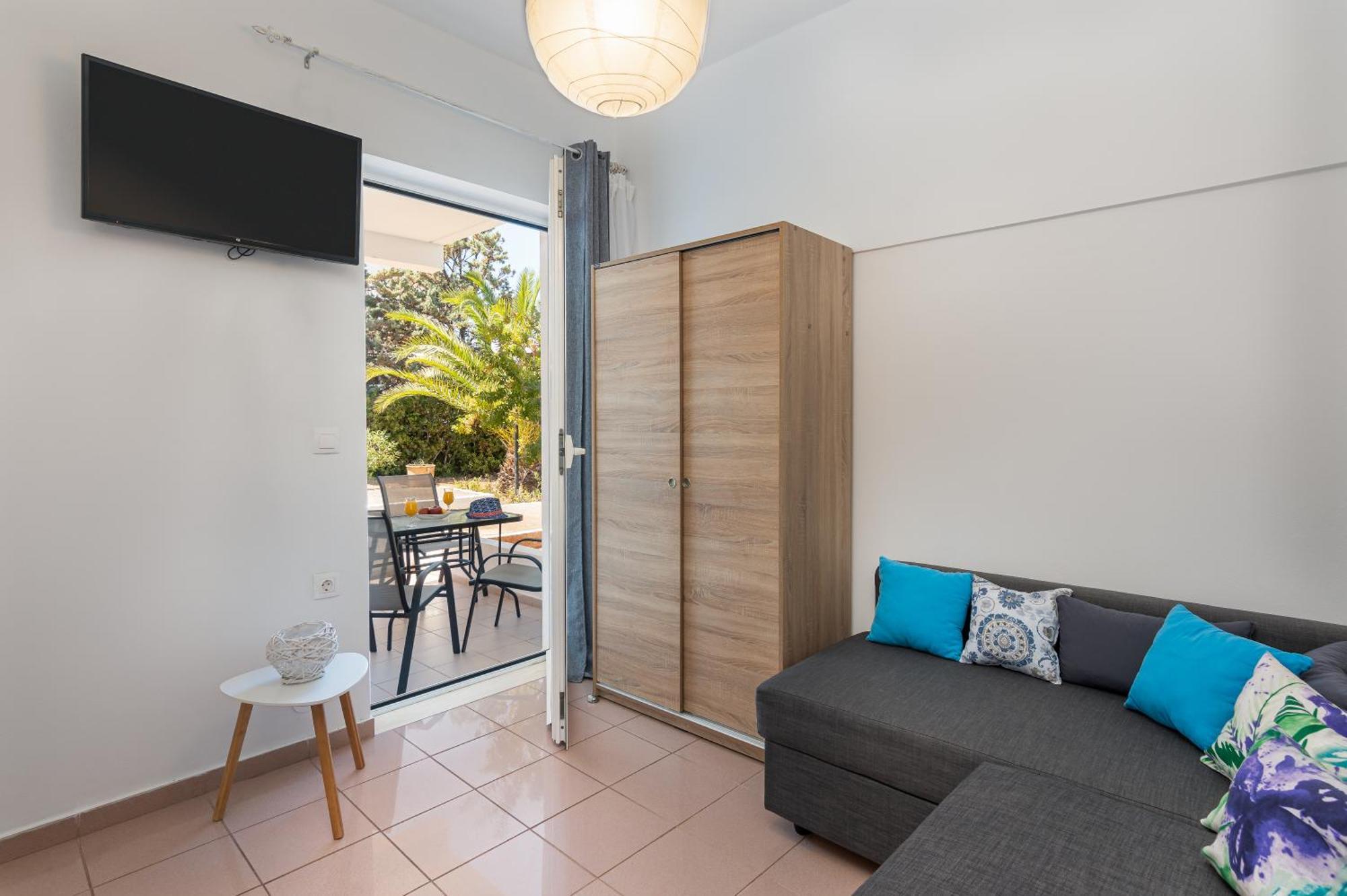 W Suites By Estia Stalida Room photo